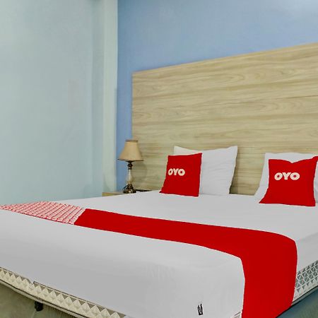 Martapura  Super Oyo 3903 Sweethome Syariah Guesthouse מראה חיצוני תמונה